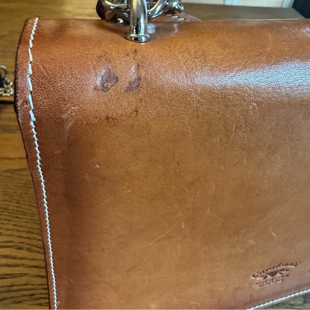 Cavalcanti Italian Leather Tan Shoulder Bag with Chain Detail crossbody Purse - Picture 13 of 16